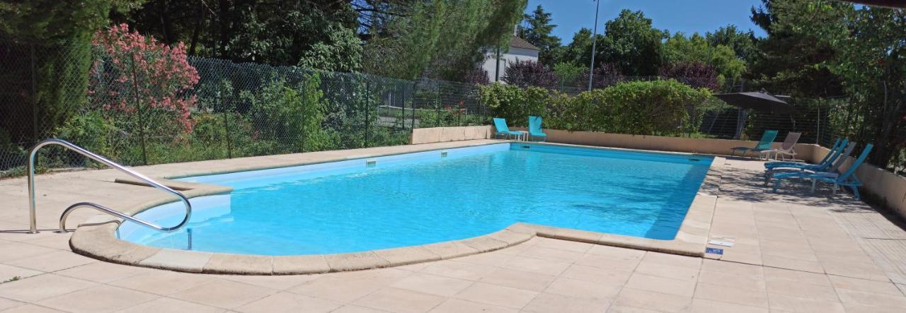 Logis Hotel Le Prince Noir Sérignac-sur-Garonne Esterno foto