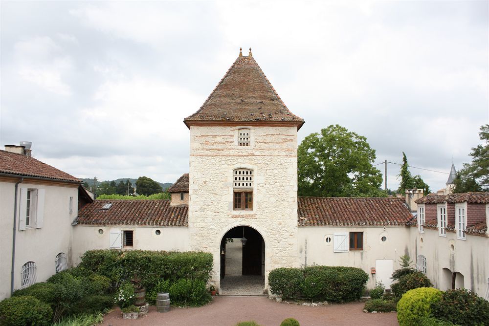 Logis Hotel Le Prince Noir Sérignac-sur-Garonne Esterno foto